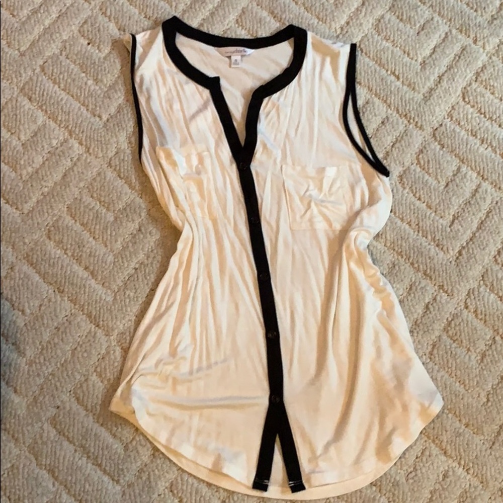 • White Blouse •